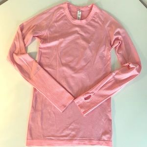 Lululemon swiftly tech long sleeve crew, size 4